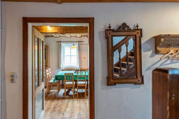 Flur und Essbereich im Haus in Altaussee mit alpinem Charme im Salzkammergut