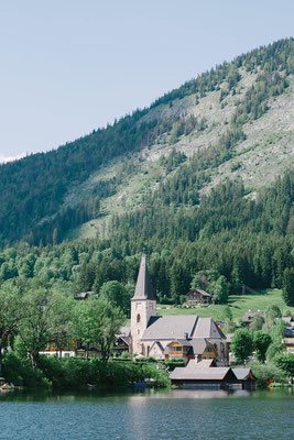 Blick auf den Ort Altaussee und den See im Salzkammergut