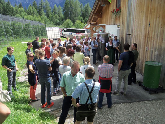 Musiausflug 2016 - Führung durch die Schnapsbrennerei Kuenz bei Lienz 