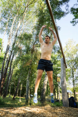 Sport Fotostrecke - Outdoor Traning auf dem Trimm Dich Pfad mit Sebastian Schlüter