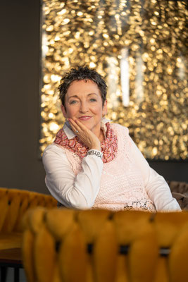 Diana Richter - Pflegeberaterin - Fotografin für Personal Branding Portraits für Coaches und Beraterinnen Frankfurt am Main & Hochtaunuskreis Melina Johannsen