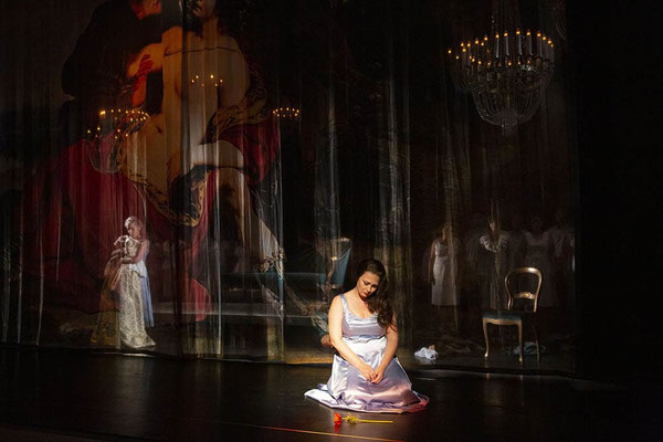 Renate Nehrkorn, Ann-Beth Solvang, Mitglieder des Opernchores des Oldenburgischen Staatstheaters