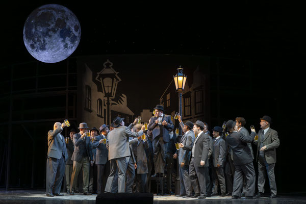 Florian Stern (Matěj Brouček), Chor © Nurith Wagner-Strauss