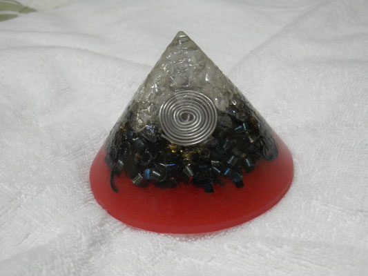 円錐形オルゴナイト６５００円