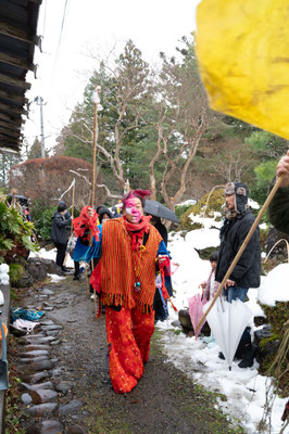 「鼓動のパレード」へ出発