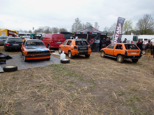 Fahrerlager: BMW E30,VW Golf3, Citroen AX Sport ...