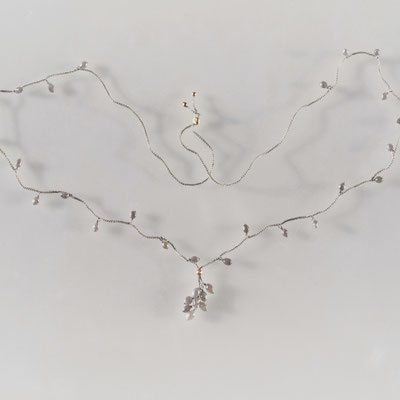 Collier, graue Diamanten, 750er Weißgold