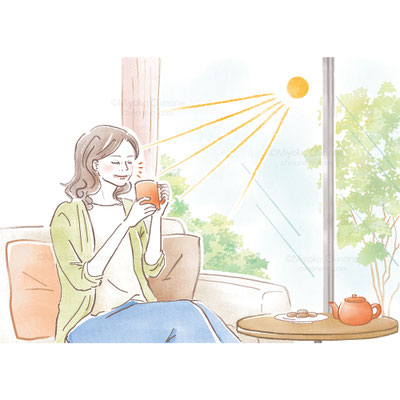 明るいリビングでコーヒーを飲んでいる女性のイラスト