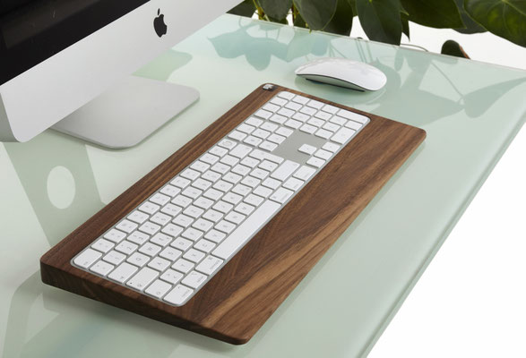 Woodys Numeric MonoTray aus Nussbaumholz