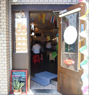 タイごはん屋ナムチムの入口