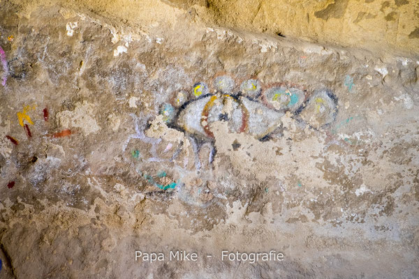 Malerei in den Höhlen von Matala