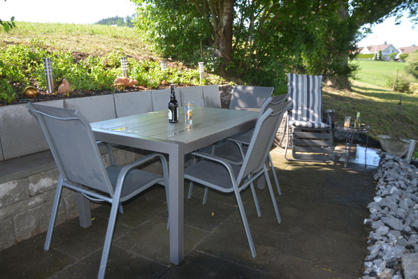 Oberer, ruhiger Sitzplatz (mit W-LAN)