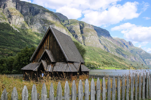 Oye Stavkirke