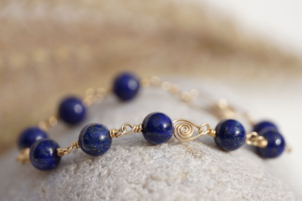 Lapislazuli auf 14K Goldfilled Draht, 19cm     €70