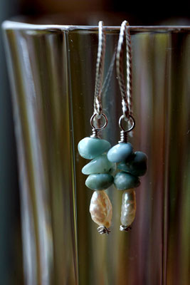 Larimar und Perle auf Sterlingsilber,  4cm      €30     Art.Nr.: 25010013