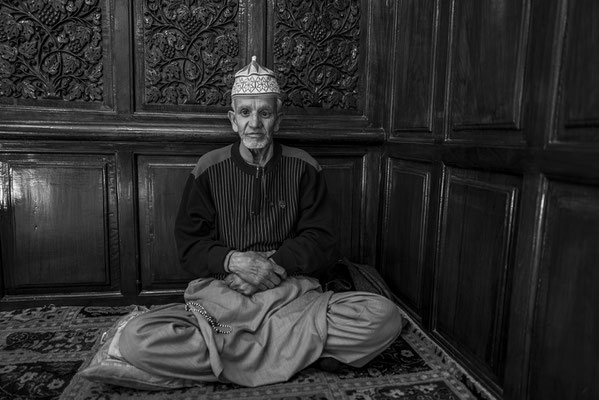 Shrine culture in Kashmir - (Indian Ad. Kashmir / J&K India) - © François Struzik - simply human 2023