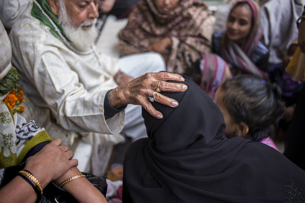Nizzamudin Aulya - Delhi India - © François Struzik - simply human 2015