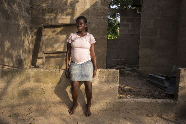 Girls school dropout - Ghana © François Struzik - simply human 2018