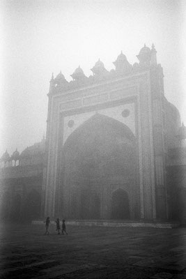A journey in the land fo shrines - Uttar Pradesh India - © François Struzik - simply human 2016