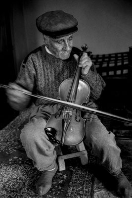 The Alevis of Dersim Tunceli - Kurdistan - Turkey - © François Struzik - simply human 2009