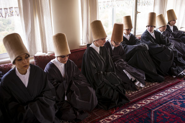 The heirs of Rumi- Istanbul Turkey - © François Struzik - simply human 2015