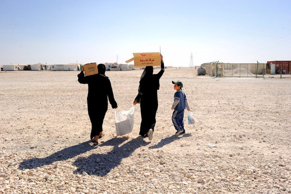 Zaatari, syrian refugees camp in the Jordanian desert - Al Mafraq - Jordan © François Struzik - simply human 2014