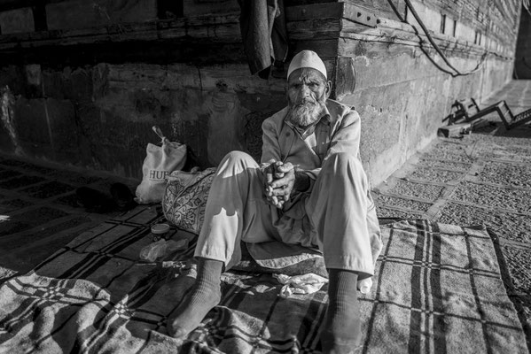 Shrine culture in Kashmir - (Indian Ad. Kashmir / J&K India) - © François Struzik - simply human 2023