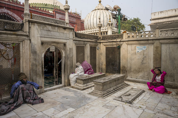 Nizzamudin Aulya - Delhi India - © François Struzik - simply human 2015