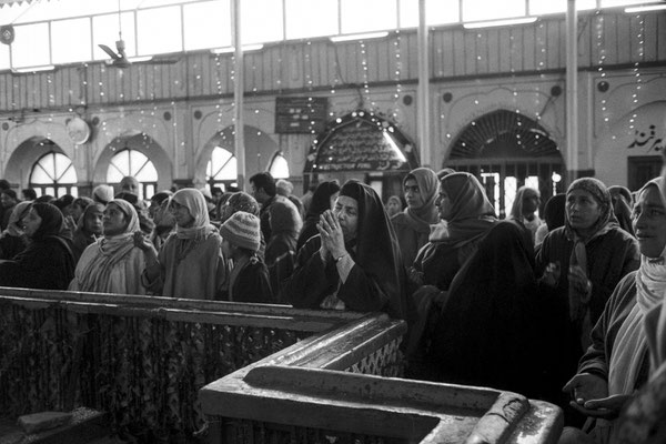 Shrine culture in Kashmir - (Indian Ad. Kashmir / J&K India) - © François Struzik - simply human 2010-2013
