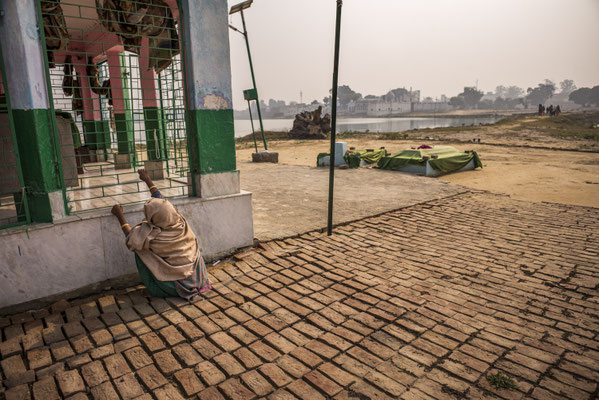 A journey in the land fo shrines - Uttar Pradesh India - © François Struzik - simply human 2016