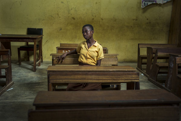 Girls school dropout - Ghana © François Struzik - simply human 2018