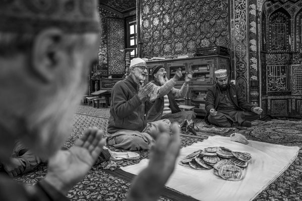 Shrine culture in Kashmir - (Indian Ad. Kashmir / J&K India) - © François Struzik - simply human 2023