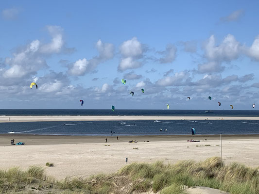 Kite Surfen ist sehr populär