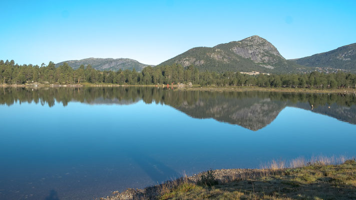 Beim Stellplatz in Hovden