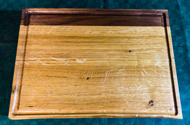 7.005 Schneidbrett aus Eiche & Walnuss 39x28x4cm