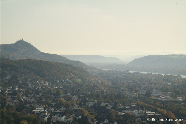 Ausblick von Oberkassel Richtung Drachenfels