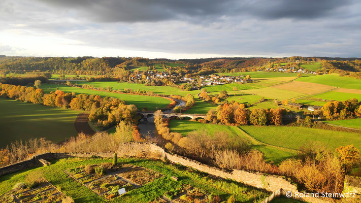 Abendsonne im Siegtal, Ausblick von Burg Blankenberg