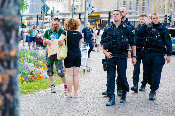 Dieses Foto entspricht dem §23 Kunsturhebergesetz