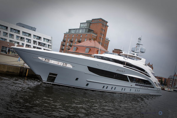 Superyacht 50 Meter lang - 60 Millionen teuer