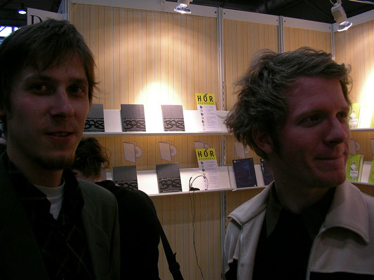 Buchmesse Leipzig: Sebastian Wolter (Voland & Quist) und Daniel Beskos