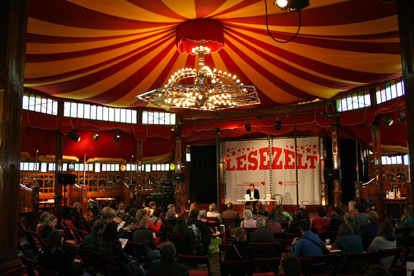 Stevan Paul im Lesezelt, Buchmesse Frankfurt 2012