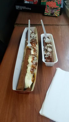 Rechts: Frikandel. Links: Frikandel XXL. Yeah!