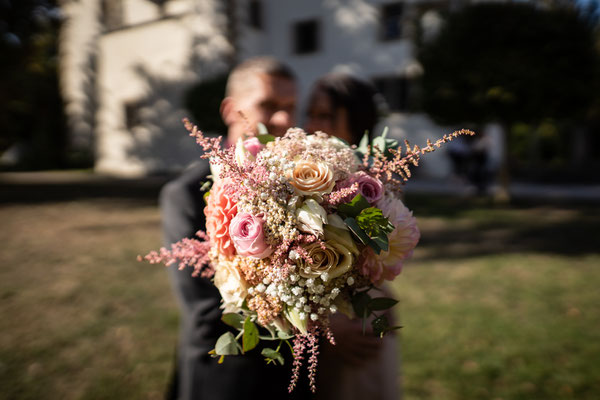 Wedding Hochzeit Neckarbischofsheim Schloss Schloß Castle Couple Portrait Flower Blumenstrauß
