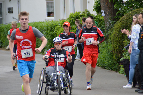 21.05.2017: 25. Attendorner Citylauf // Foto: Joachim Hoberg