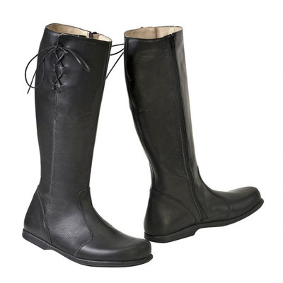 Rosa Lux in schwarz 245,-€