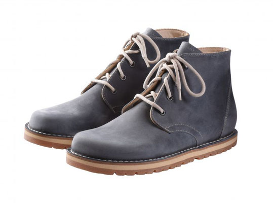 Tramper in denim 215,- €