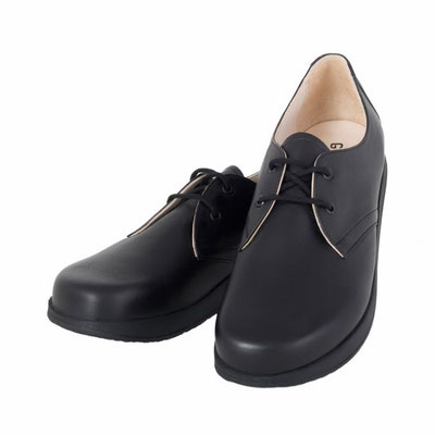 Kommod Classic mit Minusabsatz in schwarz 175,-€ 