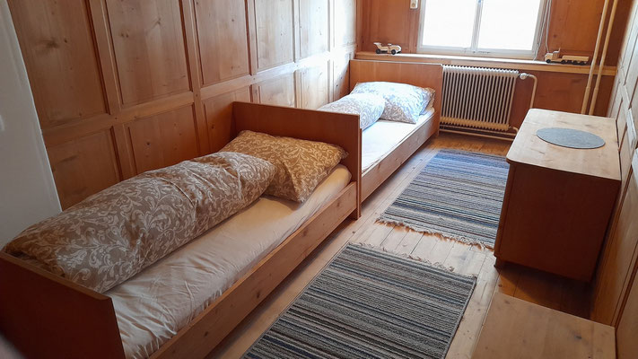 Schlafzimmer 2