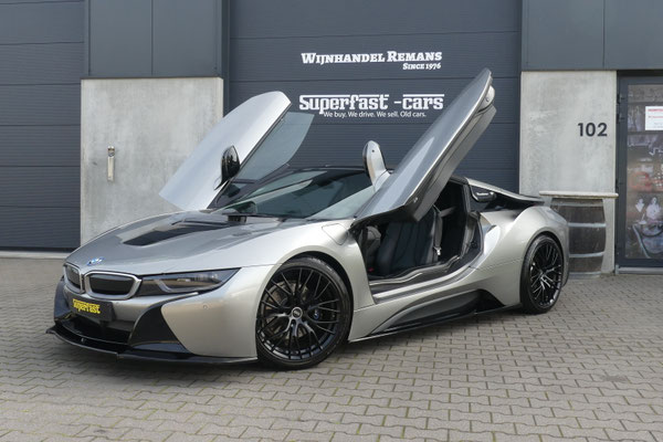 2019 BMW i8 Roadster