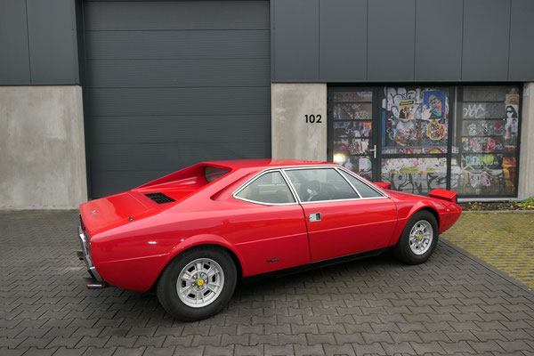 Ferrari Dino 308 GT4